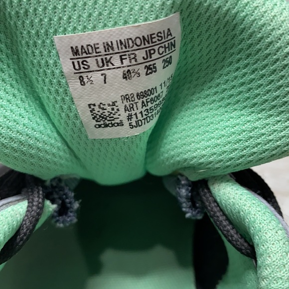 Women’s Adidas Terrex AX2 Traxion Adiprene Shoes - Picture 7 of 10